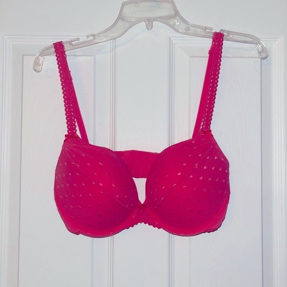 Adore Me Other - 🌹Adore Me NWT Pink Full Coverage Bra with Molded Cups Comfortable Straps 34DD🌹